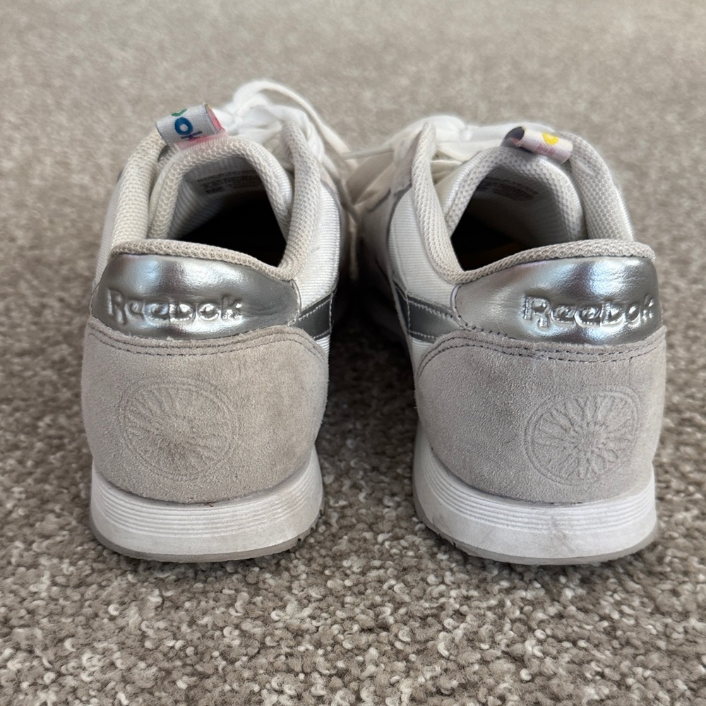 Reebok White and Gray Athletic Shoes with Yellow Highlights Soulcycle collab - Picture 3 of 4